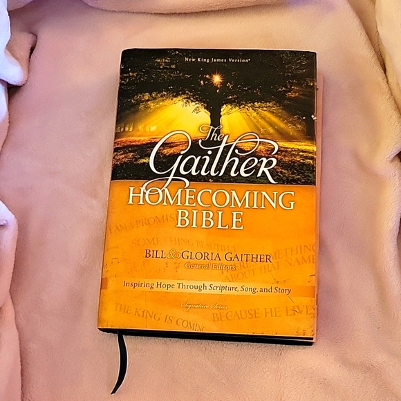 The Gaither Homecoming Bible Signature Series New King James Version Hardcover … - Picture 1 of 10